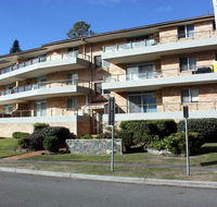 Breakers 8 - Main Beach Location - Australian Directory