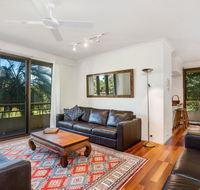 BreezeByron 1 Clarkes Beach - Australian Directory