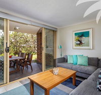 Breezes - Oceanside 17 - Australian Directory