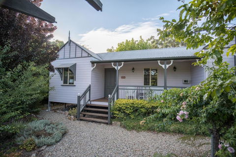 Briar Rose Cottages - Australian Directory 0