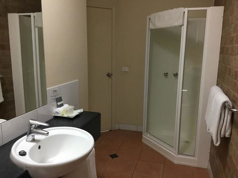 Bridges On Meninya Motel & Apartments - Australian Directory 2