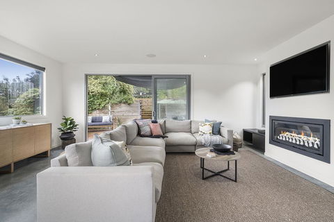 Bridgewater Luxury Family Retreat, Close To The Beach - Australian Directory 0