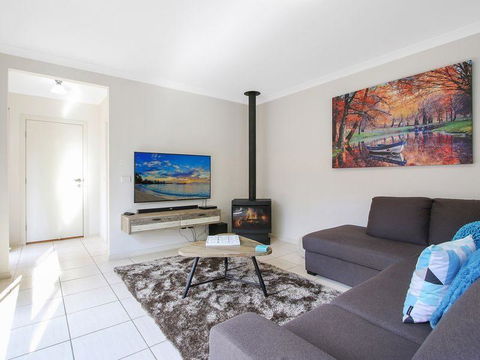 Bright Delight - Modern Luxury - Australian Directory 0