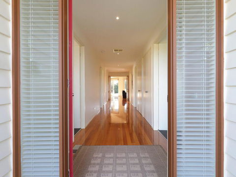 Between The Seas - Pet Friendly! - Australian Directory 3