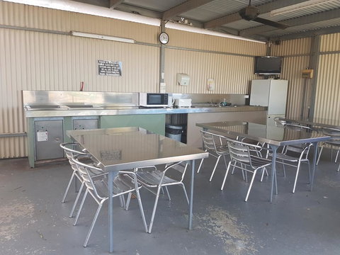 BIG 4 Hay - Australian Directory 3