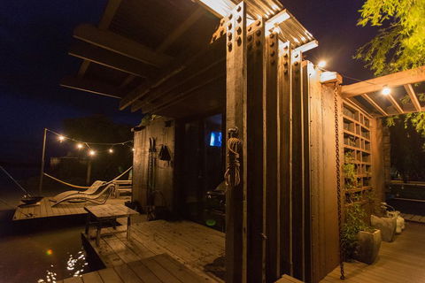 Bill's Boathouse - Australian Directory 3