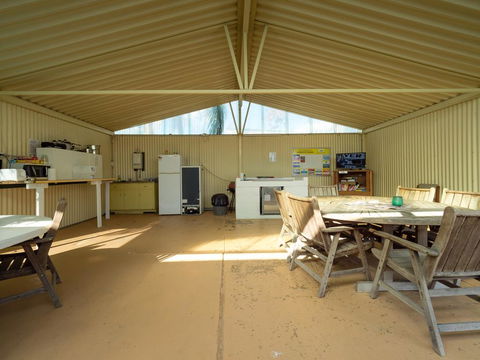 Biloela Caravan & Tourist Park - Australian Directory 2