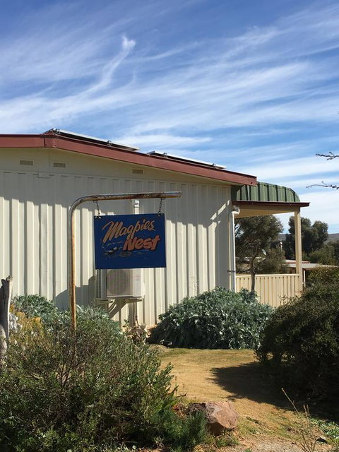 Black Jack Get-A-Way Magpies Nest - Australian Directory 3