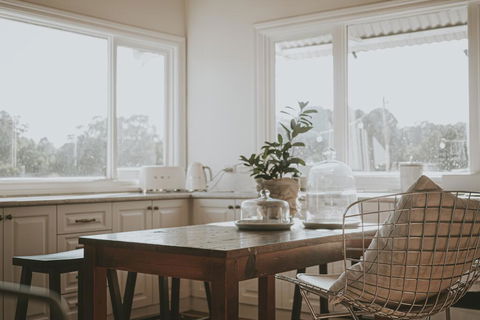 Blacksmiths Cottage - Australian Directory 3