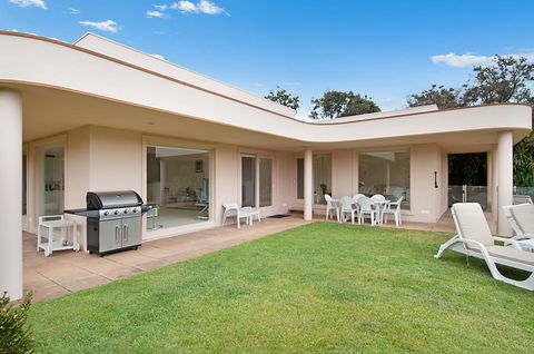 Blairgowrie Woodland - Australian Directory 2