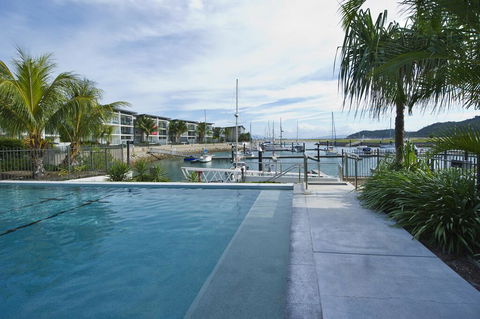 Blue On Blue Apartment 812 - Australian Directory 1