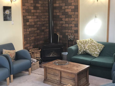 Blue Range Cottage - Australian Directory 3