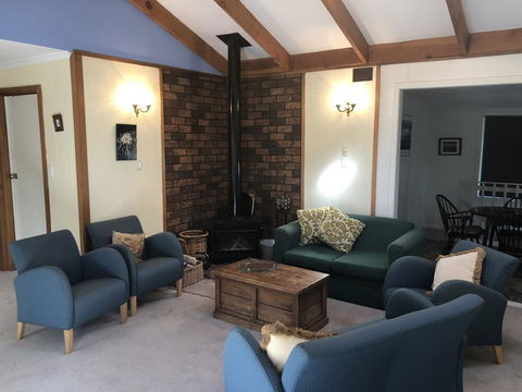 Blue Range Cottage - Australian Directory 2