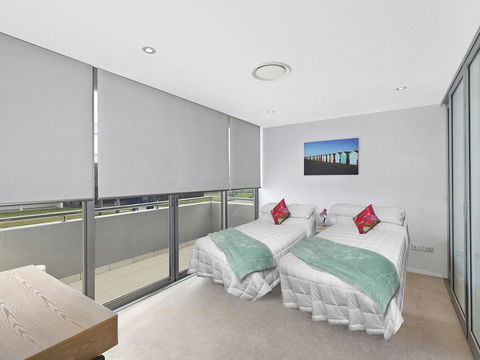 Blue Ribbon Beach Front - Australian Directory 2