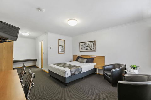 Blue Shades Motel - Australian Directory 2