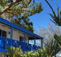 Blue Sky Escapes Beach house Ledge Point - Australian Directory