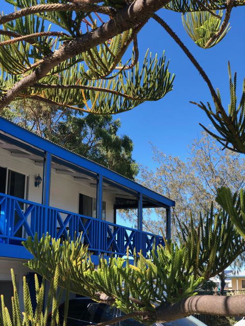 Blue Sky Escapes Beach House Ledge Point - Australian Directory 0