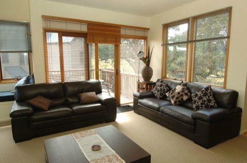Blue Sky Lodge - Australian Directory 1