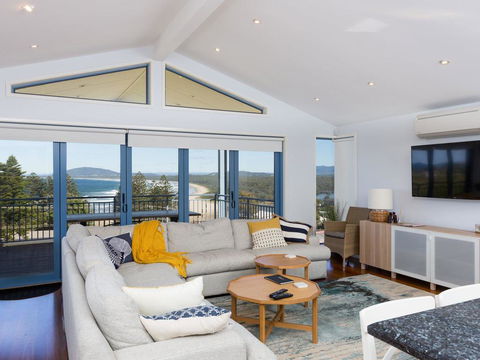 Blue Waters At Gerroa - Australian Directory 0