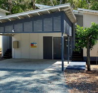 Bluewater 2 - Rainbow Shores Walk to beach private and stylish beach escape all on level - Australian Directory
