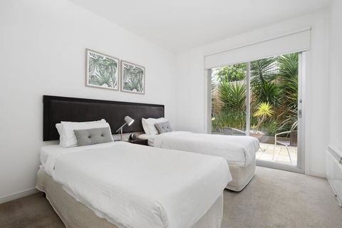 Brighton Bay Apartments - Australian Directory 3