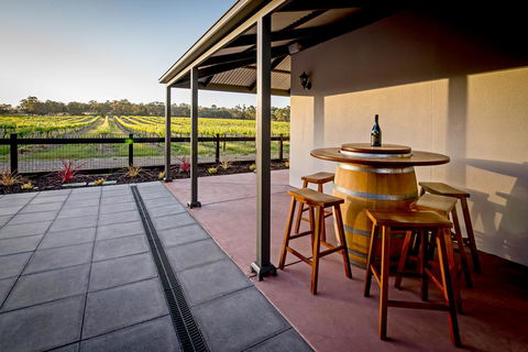 Brockenchack Vineyard Bed & Breakfast - Australian Directory 1