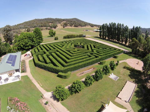 Brookfield Guest House - Australian Directory 2