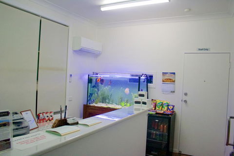 Buckaroo Motor Inn - Australian Directory 1