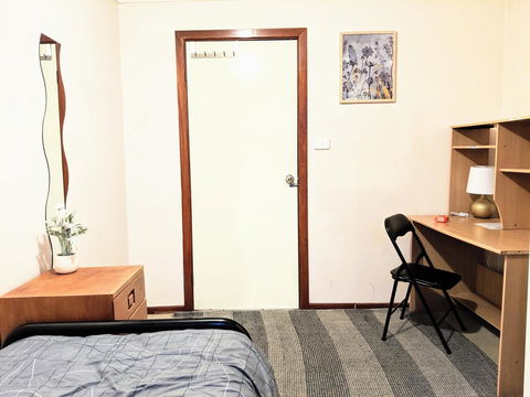 Budget Clayton Homestay - Australian Directory 3