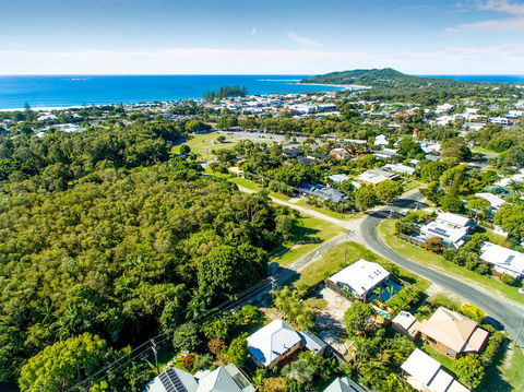 Buhwi Bira Byron Bay - Studio - Australian Directory 1