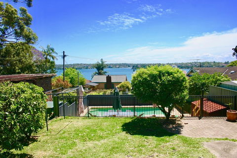 Bundeena Base Holiday Home - Australian Directory 0