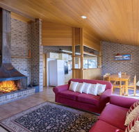 Bundilla 4- Townhouse with Wifi - Australian Directory