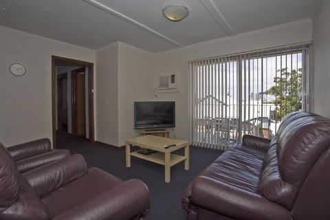 Burswood Lodge Apartments - Australian Directory 2