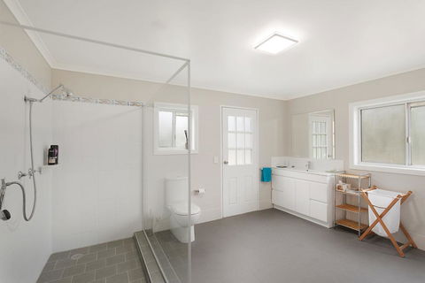 Bush Retreat With Private Pool - Australian Directory 1