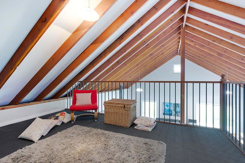 Bush Retreat With Private Pool - Australian Directory 3