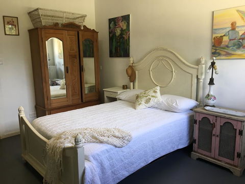 BYRON BAY'S MOD SWANKY SHED AT TOORALOO FARM STAY! - Australian Directory 1