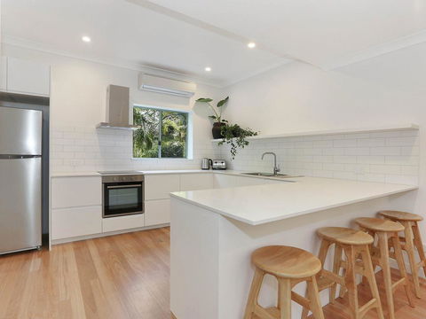 Byron Beachside 8 - Australian Directory 3
