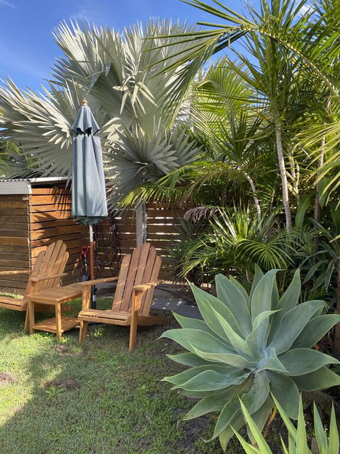 Byron Moon Large House & Half Moon Cottage - Australian Directory 0