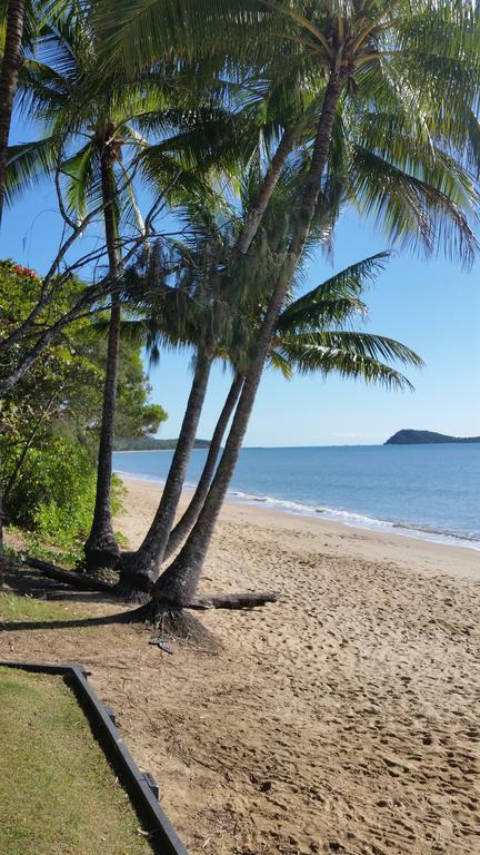 Cairns Northern Beaches Holiday Retreat - Australian Directory 0