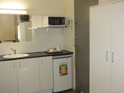 Calder Family Motel - Australian Directory 2