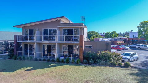 Campaspe Lodge - Australian Directory 0