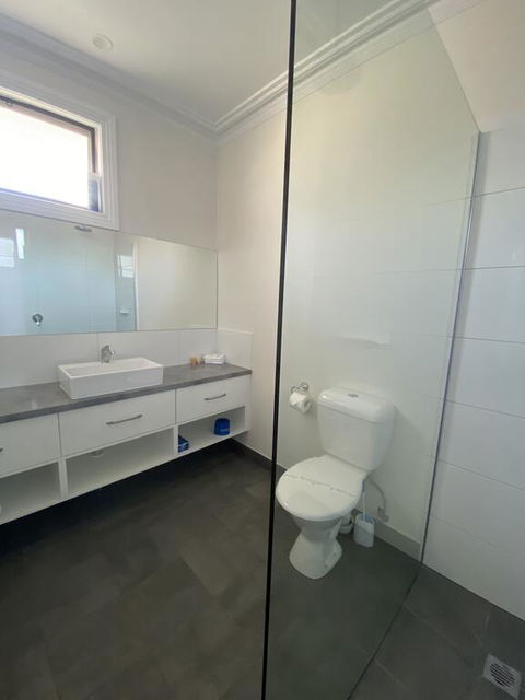Campaspe Lodge - Australian Directory 3