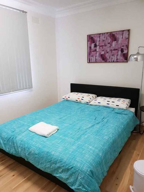 CAMPBELLTOWN HOLIDAY HOME 3 BED + FREE PARKING NCA039 - Australian Directory 3