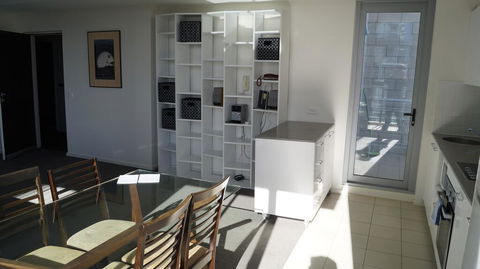 Canberra CBD Metropolitan - Australian Directory 0