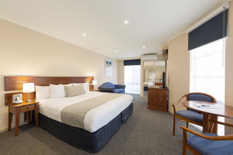 Canberra Parklands Central Apartment Hotel - Australian Directory 3
