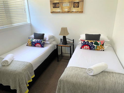 Canberra Short Term And Holiday Accommodation - Australian Directory 1