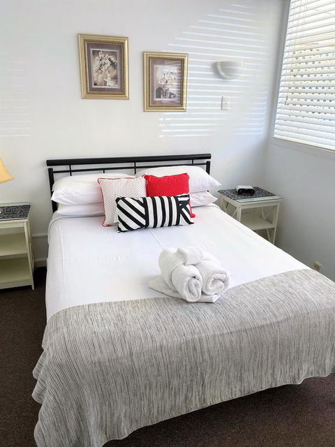 Canberra Short Term And Holiday Accommodation - Australian Directory 3