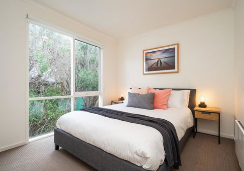 Capri House - Australian Directory 3