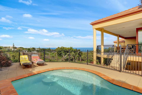 Captain's Retreat - Australian Directory 1