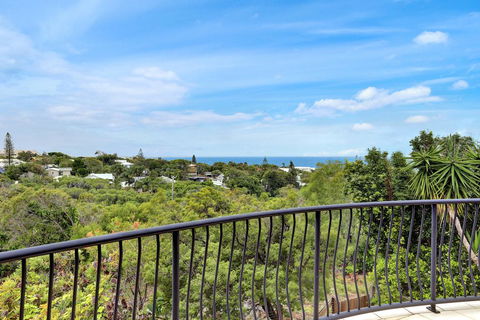 Captain's Retreat - Australian Directory 2